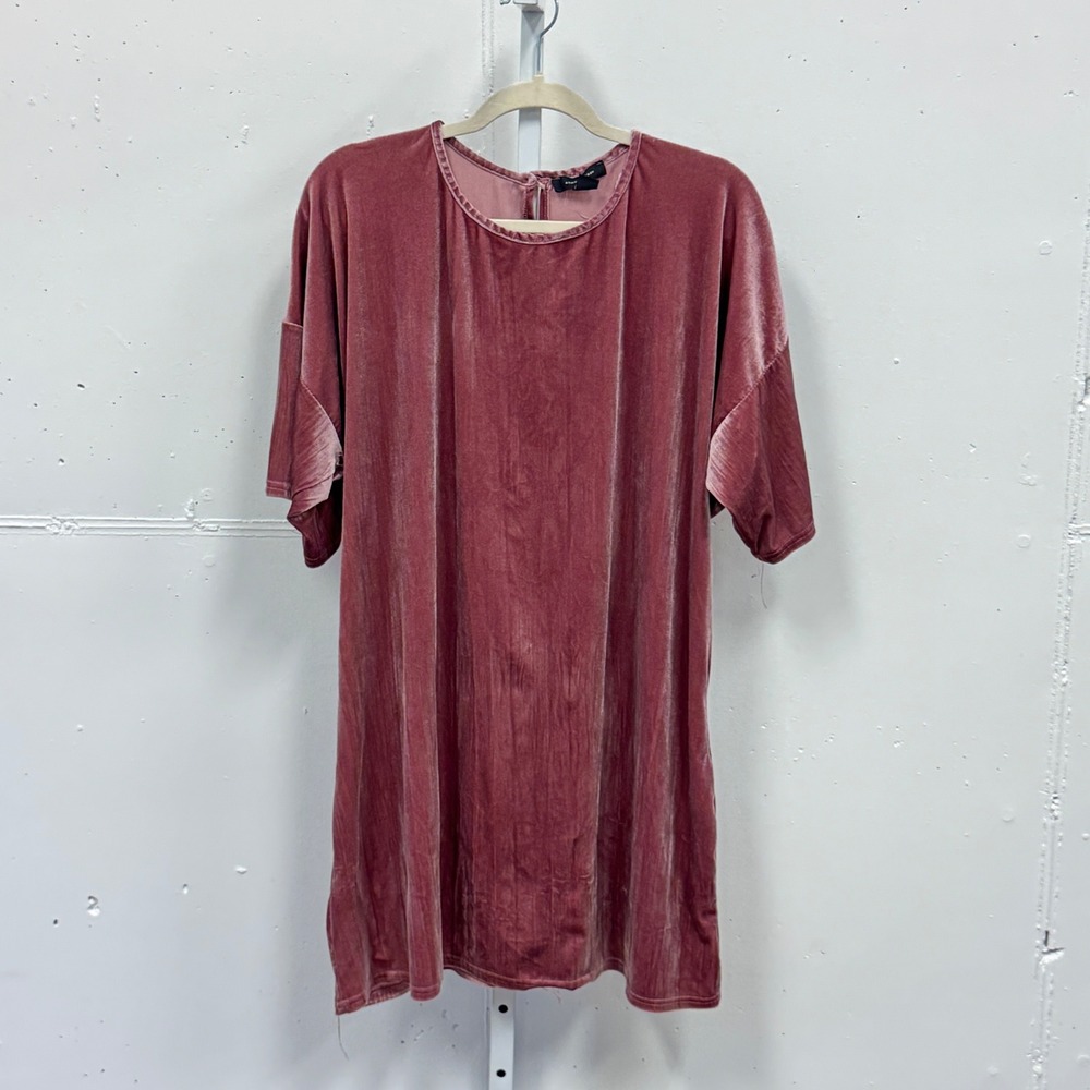 Atmosphere Pink Velvet Short Sleeve Shift Mini Dress‎ Sz 12 Keyhole Back Holiday